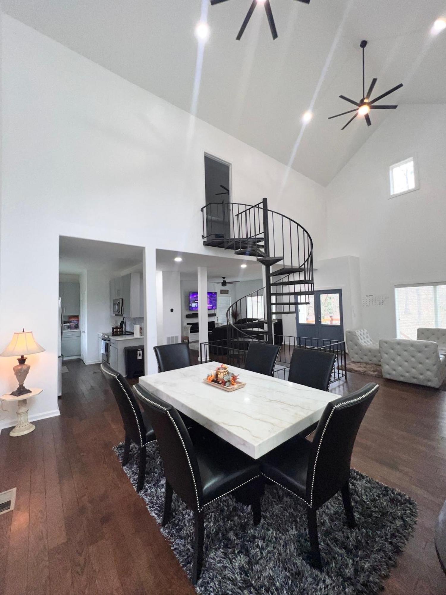 The Getaway House Atl Budget Room Carrollton Exterior photo